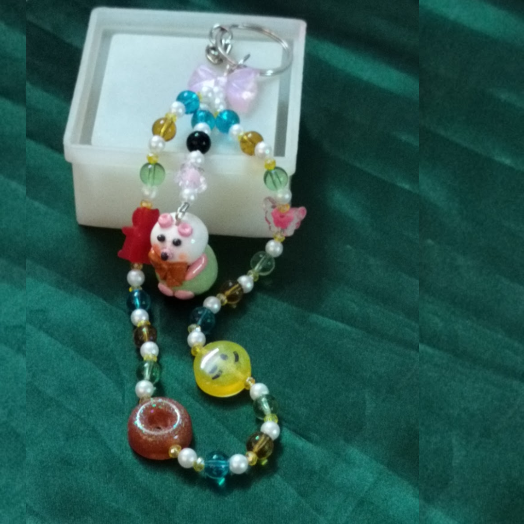 Green Laura – Your Cozy Little Cheer-Up Charm